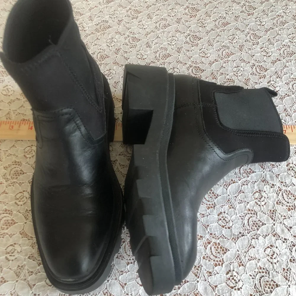 Bloomingdale's ASH Women's Genesis Lug Sole Loafer Booties Black Size 6.5 - Picture 3 of 5